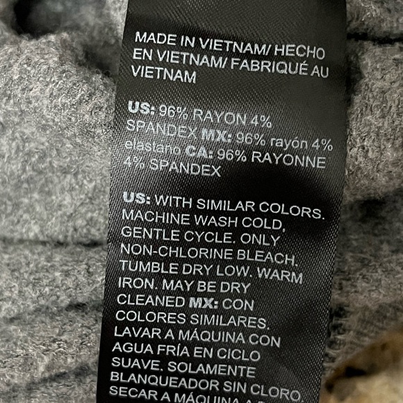 Chicos Zenergy Top Women 3 US Gray Tunic Side Zip Long Sleeve Casual Modest - Picture 6 of 8